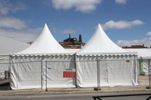 La foire expo se tient tous les deux ans et désormais durant la dernière semaine de mai. Le 13 mai, les chapiteaux commençaient déjà à pousser.